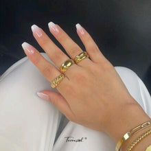 Cargar imagen en el visor de la galería, Anillo Golden, en acero chapado en oro 18 k.