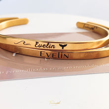 Cargar imagen en el visor de la galería, Brazalete Unisex personalizable en acero 316L. Chapado en oro blanco 18 k.