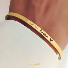 Cargar imagen en el visor de la galería, Brazalete Unisex personalizable en acero chapado en oro 18 k.