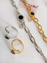 Cargar imagen en el visor de la galería, Anillo Belinda en acero inoxidable.