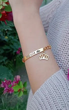 Cargar imagen en el visor de la galería, Pulsera infantil Princess, personalizable en acero 316L chapado en oro 18 k.