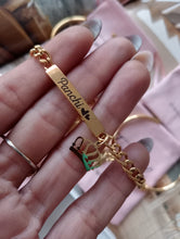 Cargar imagen en el visor de la galería, Pulsera infantil Princess, personalizable en acero 316L chapado en oro 18 k.