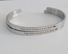 Cargar imagen en el visor de la galería, Brazalete Unisex personalizable en acero chapado en oro 18 k.