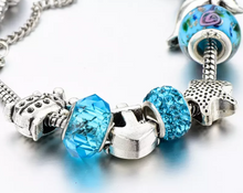 Cargar imagen en el visor de la galería, Pulsera Oceania, en plata tibetana y cristal.