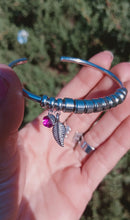 Cargar imagen en el visor de la galería, Pulsera personalizada en acero inoxidable. Cristal