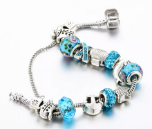 Cargar imagen en el visor de la galería, Pulsera Oceania, en plata tibetana y cristal.